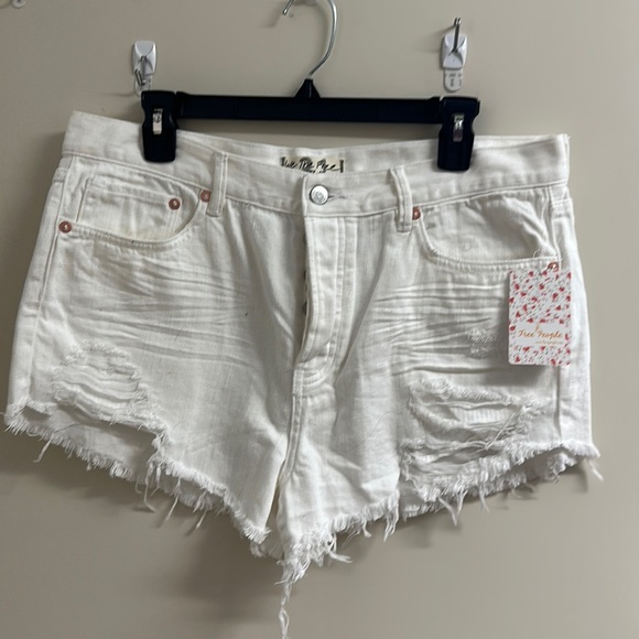 FP white Jean shorts size 31 - Picture 1 of 8